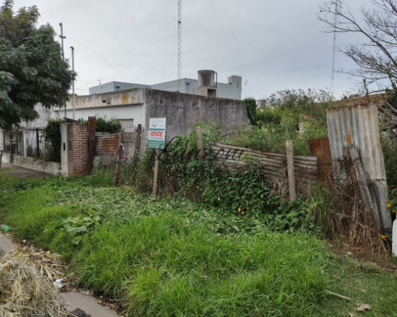 INTERESANTE LOTE A LA VENTA - Cod. LBR140LOT