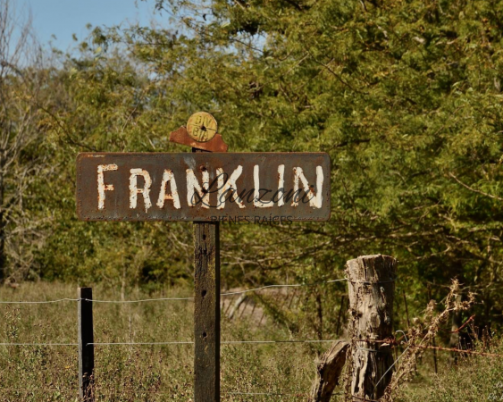 IMPORTANTE OPORTUNIDAD LOTE EN FRANKLIN - Cod. LBR31LOT