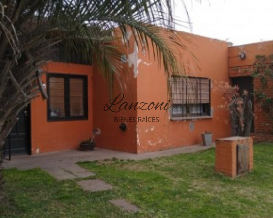 VIVIENDA UNIFAMILIAR SOBRE INTERSECCION - Cod.LBR66CAS