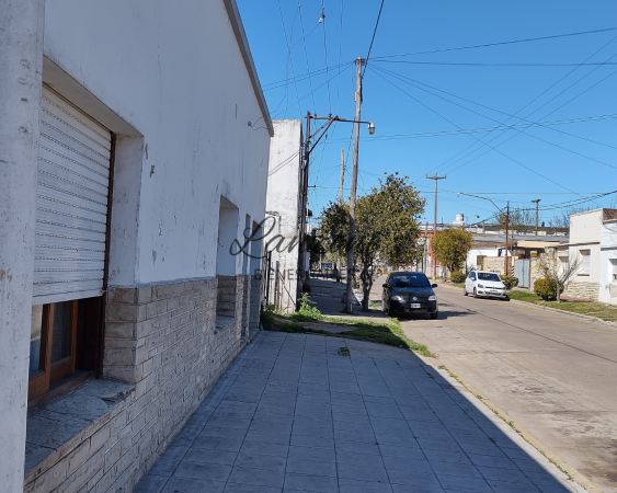 EXCEPCIONAL INMUEBLE A LA VENTA- Cód.LBR57CAS 
