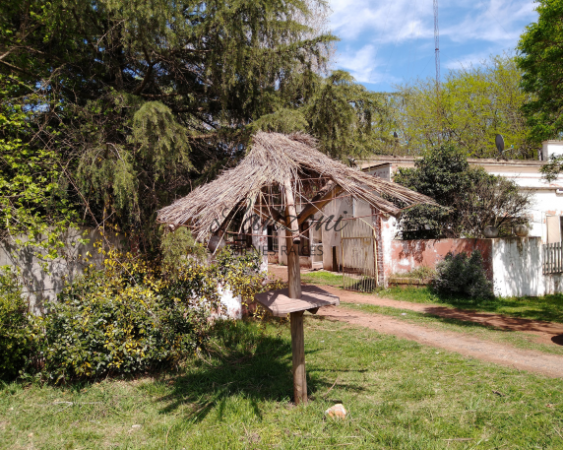 PROPIEDAD EN VENTA SOBRE RUTA NACIONAL n°7 - Cod.LBR68aCAS/LOT 