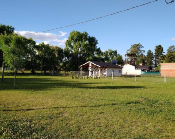 CÁLIDA Y MODERNA CASA QUINTA A 100MTRS. DE LA AV. SCULLY - Cód. LBR108CAS/Q