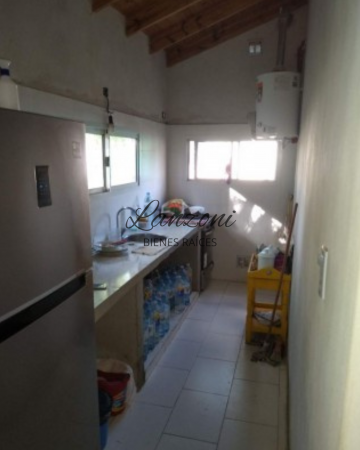 CÁLIDA Y MODERNA CASA QUINTA A 100MTRS. DE LA AV. SCULLY - Cód. LBR108CAS/Q