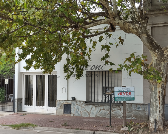 IMPORTANTE INMUEBLE A LA VENTA - Cod. LBR109CAS 