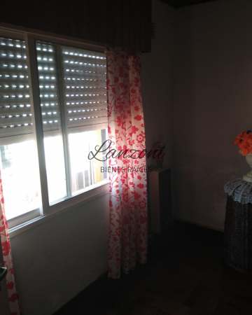 PROPIEDAD EN VENTA - LUJAN; Cod. LBR149CAS/L 