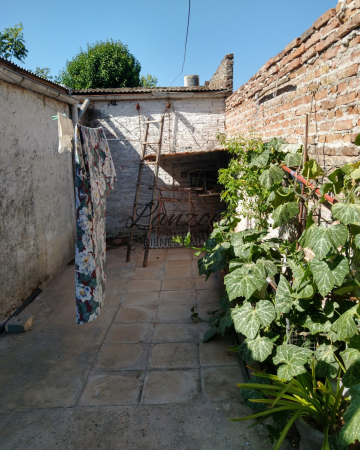 PROPIEDAD EN VENTA - LUJAN; Cod. LBR149CAS/L 