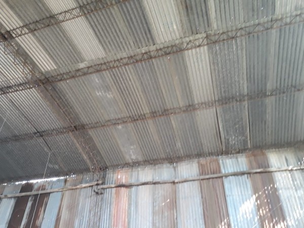 PROPIEDAD EN VENTA CON INTERESANTE AMPLITUD DE ESPACIO VERDE - Cod. LBR110CAS 