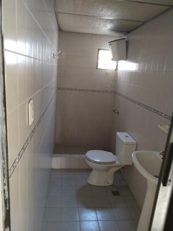 RIVADAVIA AL 700, VENTA DE IMPECABLE LOCAL COMERCIAL EN PLENO CENTRO DE LA CIUDAD - Cod. LBR84LOC